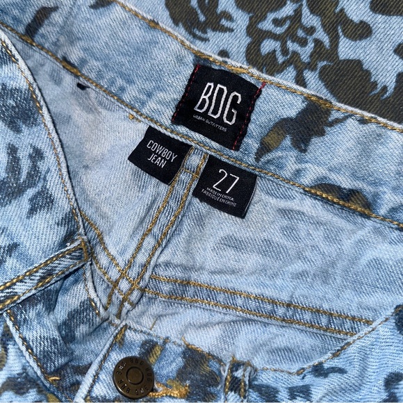 Urban Outfitters BDG High-Waisted Cowboy Jean Flocked Denim Straight Leg Size 27 - Picture 10 of 11